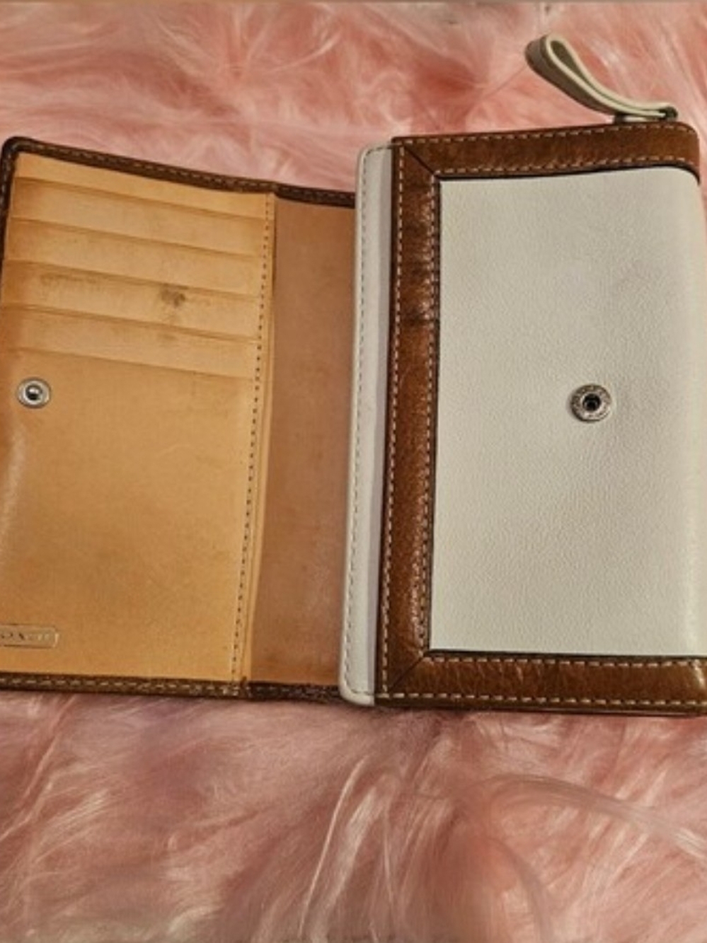 Coach☆Soho Buckle Leather Compact Wallet in Brown & Cream - Picture 4 of 6